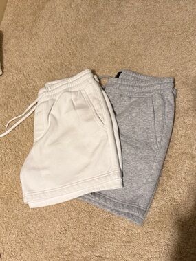Hollister Mid-thigh Fleece Shorts